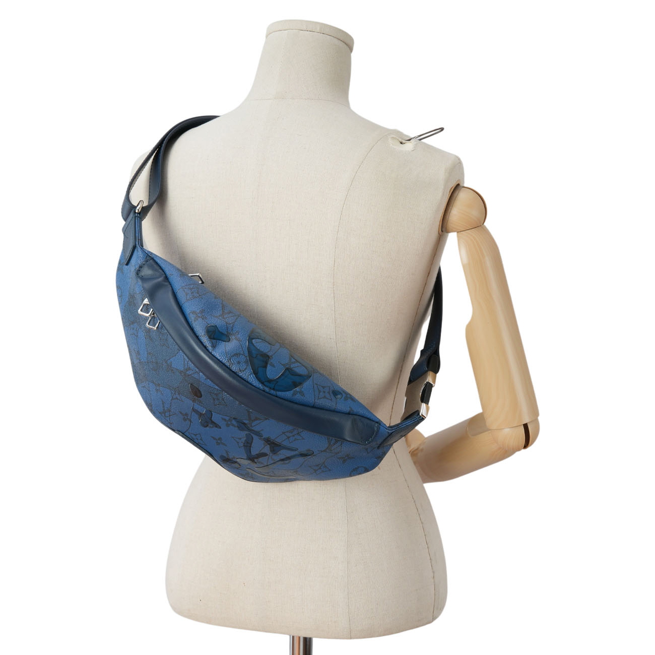 LOUIS VUITTON(USED)루이비통 M22576 디스커버리 범백